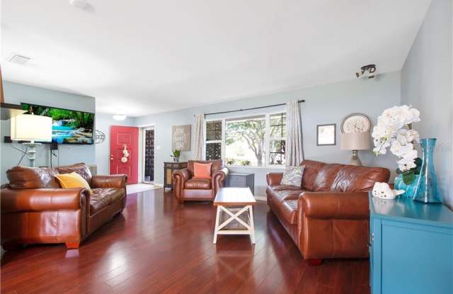 4928 CASABA PLACE Gallery 3