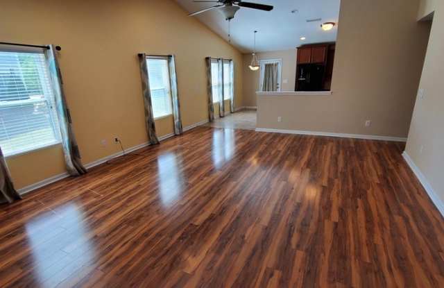 3221 Saddlebrook Drive Gallery 3