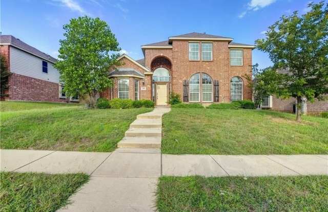 304 Wisteria Way - 304 Wisteria Way, Red Oak, TX 75154