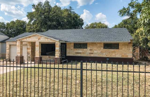 227 Halsey Street- Main Unit - Studio Gallery 2