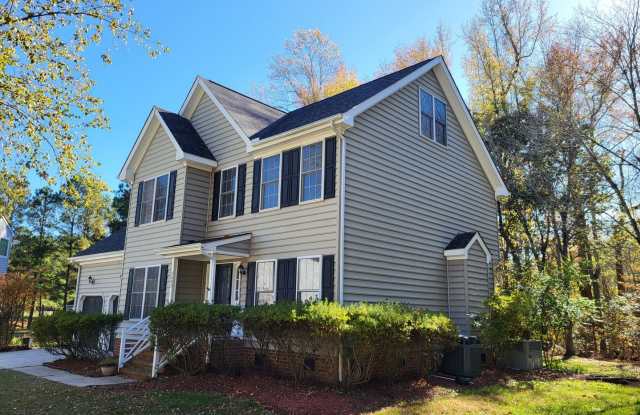 SAWYERS MILL - 2603 Pitchback Lane, Chesapeake, VA 23323