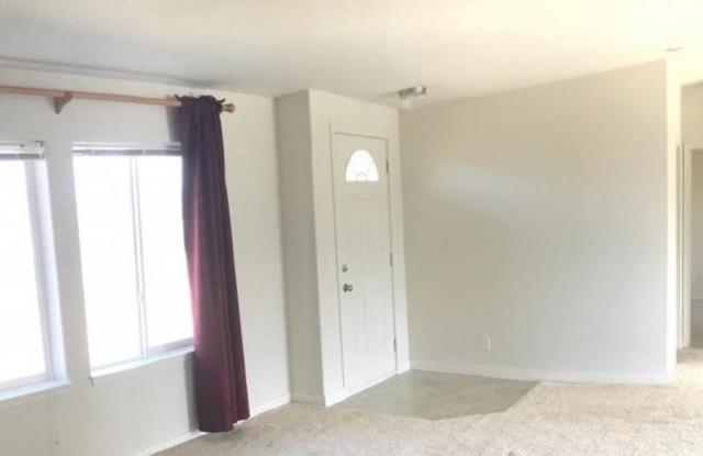 Three Bedroom with Garage in East Helena Gallery 4