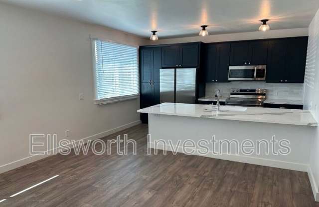 2936 Beech St photos photos