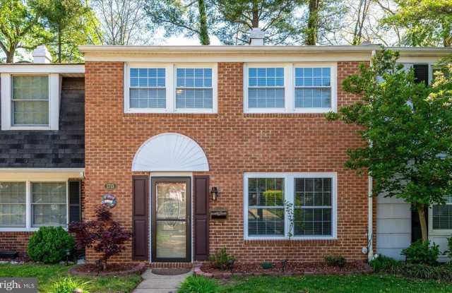 1715 FERNHAM COURT photos photos