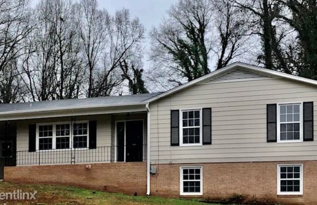 319 Sherbrook Dr - 319 Sherbrook Drive, High Point, NC 27262