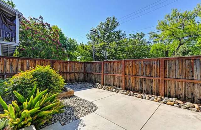 2131 51st St photos photos
