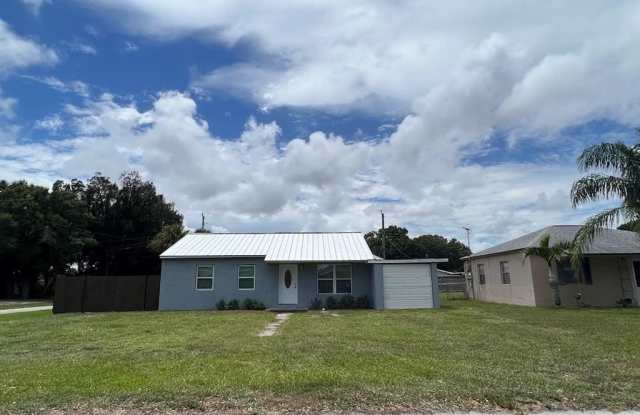 1810 ELIZABETH ST photos photos