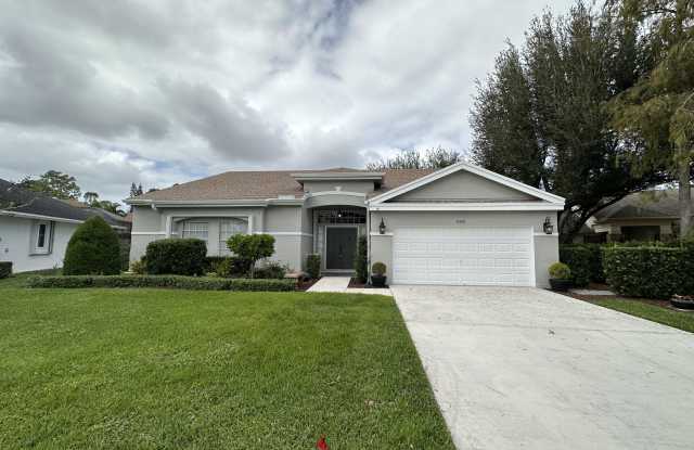 1000 Lake Breeze Drive Gallery 2