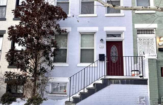 769 KENYON Street NW photos photos