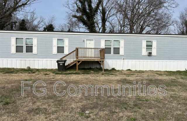 1010 Old Church Rd photos photos