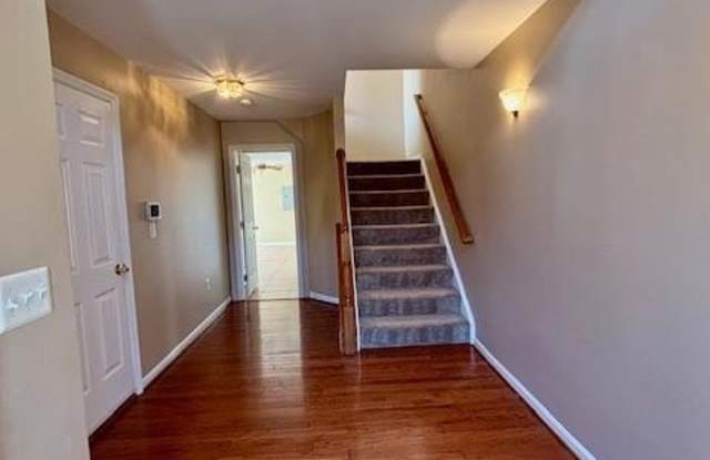 203 LANGLEY Court Gallery 3
