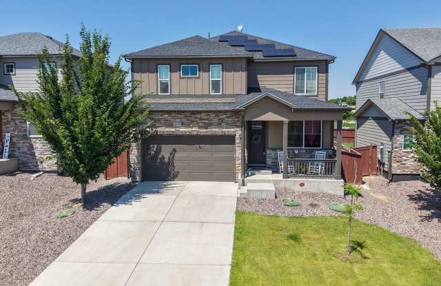 Charming 4BR House in Johnstown - 2647 Osprey Way, Johnstown, CO 80534