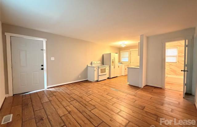 825 Rodey Avenue Gallery 4