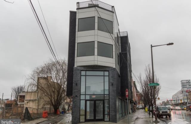 225 W GIRARD AVENUE - 225 West Girard Avenue, Philadelphia, PA 19123