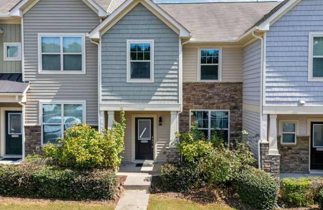 Modern 3-Bed Townhome in Thompson Ridge – Near Duke  VA Hospital photos photos