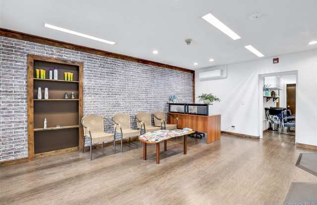 199 State Route 299 unit: 103 photos photos