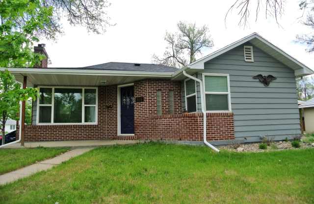 2 Bedroom House! photos photos