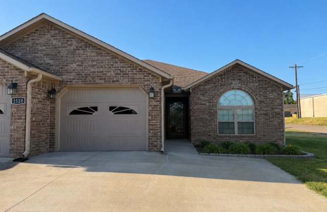 1510 West Emerson Street - 2 Gallery 1