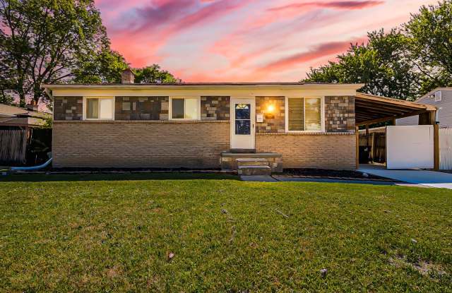 Where Comfort Meets Style – Beautiful 3-Bedroom in Madison Heights photos photos