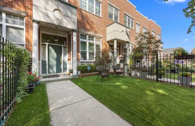 5230 South University Ave. photos photos
