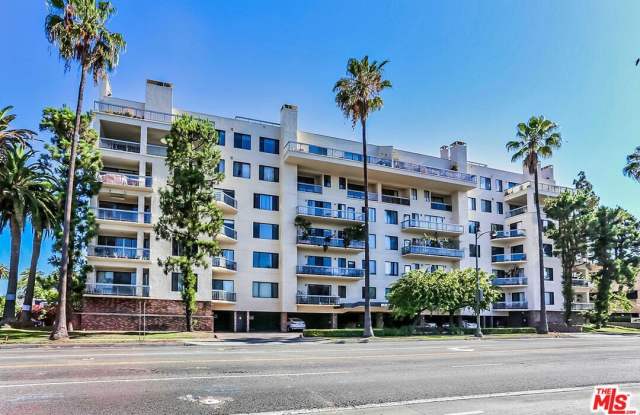 4460 Wilshire Blvd unit: 705 - 4460 Wilshire Boulevard, Los Angeles, CA 90005