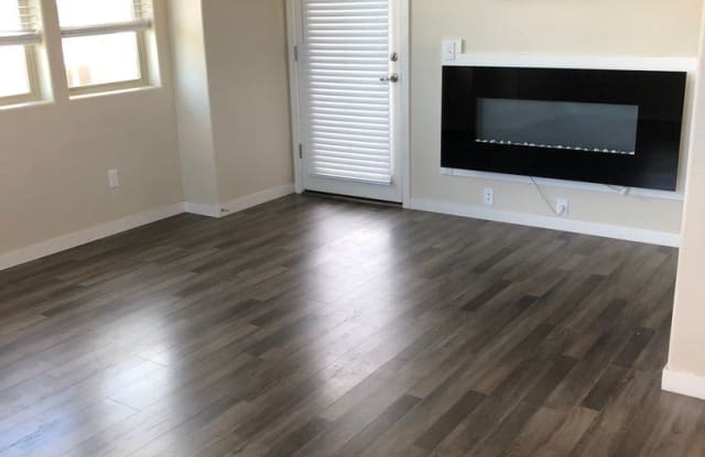 17193 SW Appledale Rd. Unit 202 - 17193 Southwest Appledale Road, Tigard, OR 97007