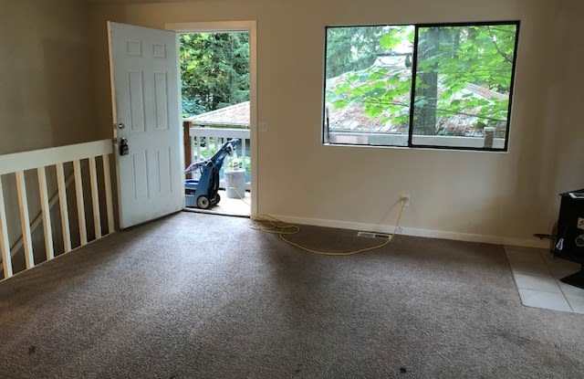 3 Bedroom House in Beautiful Sudden Valley! Gallery 1