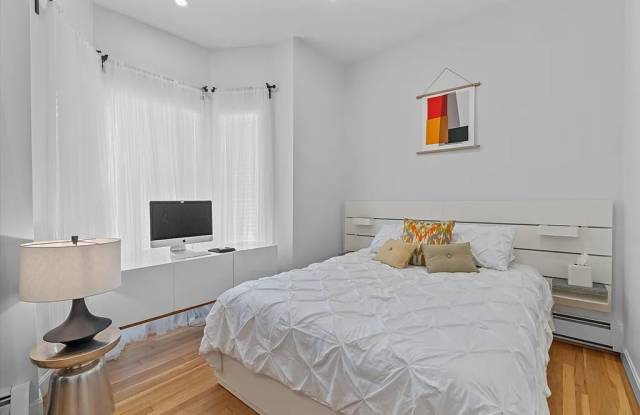 402 E 7th St Apt 2 photos photos