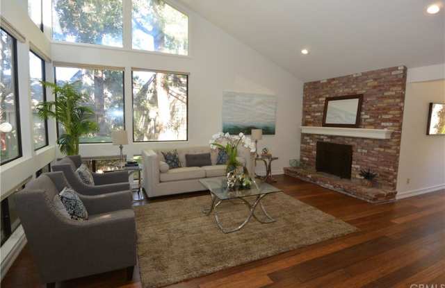 137 S Stonebrook Drive Gallery 2