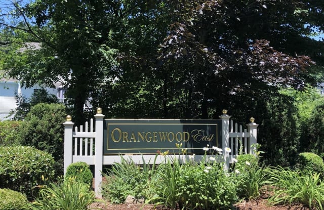 Orangewood East - 271 Shagbark Drive, Derby, CT 06418