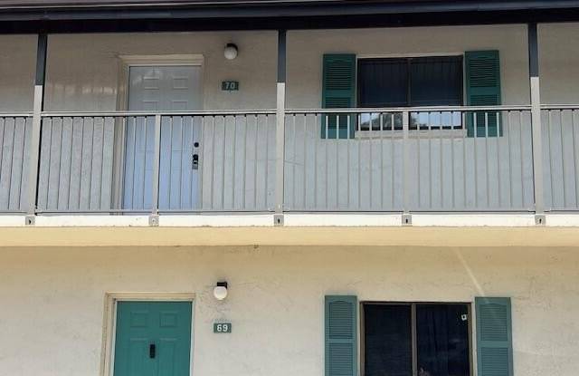 425 Catamaran Drive photos photos