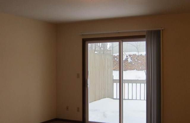 1040 N Forest View Drive photos photos