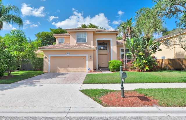 16503 Diamond Head Dr - 16503 Diamond Head Drive, Weston, FL 33331