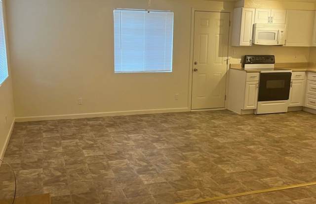 *** 1 Bedroom / 1 Bath in Paulden *** Gallery 4