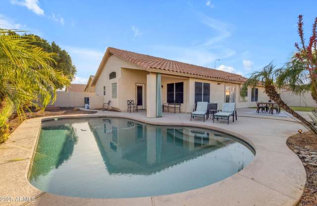 1823 W REMINGTON Drive photos photos