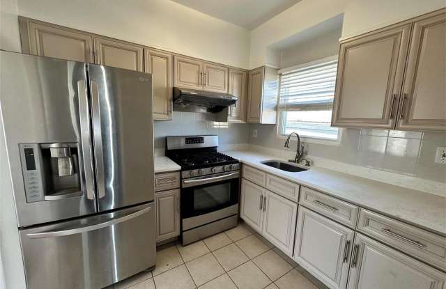 148-33 11 Avenue - 148-33 11th Avenue, Queens, NY 11357