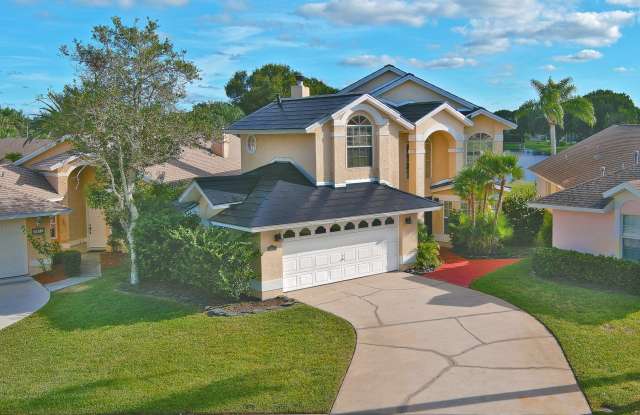 Beautiful lake/pond front home photos photos