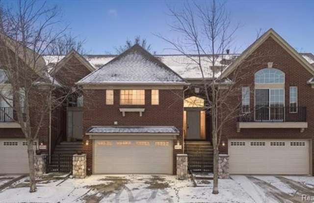 16832 Kensington Drive photos photos