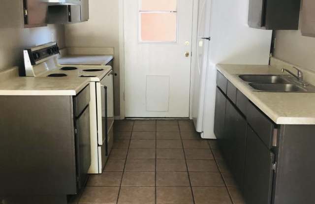 461 E Ninth Avenue photos photos