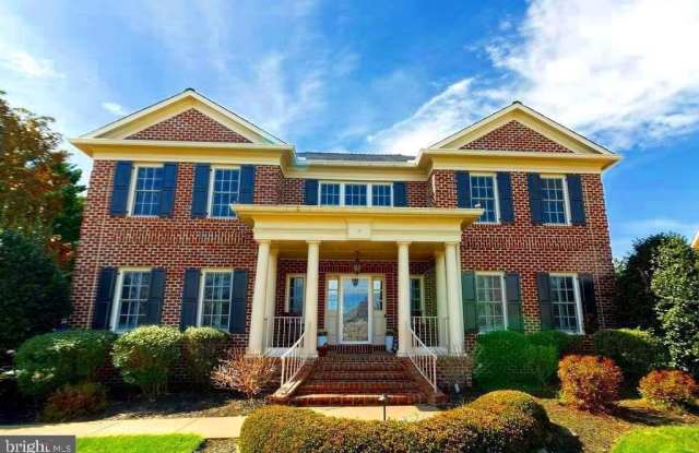 14932 ALPINE BAY Loop Gallery 2
