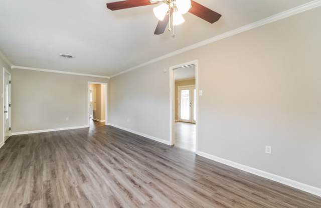 5820 Medallion Drive Gallery 4