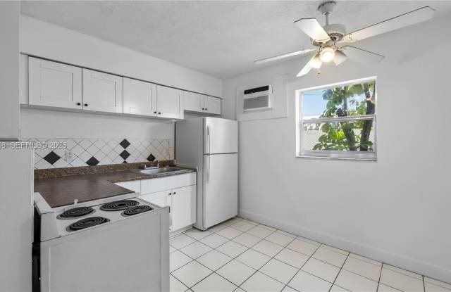 400 SE 31st St photos photos 400 SE 31st St photos photos