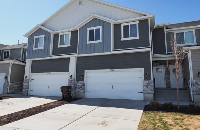 7229 RED CLOVER WAY - 7229 N Red Clover Way, Eagle Mountain, UT 84005