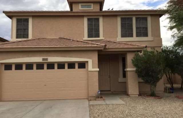 Charming 5 Bed with Huge loft and grassy backyard in good community photos photos