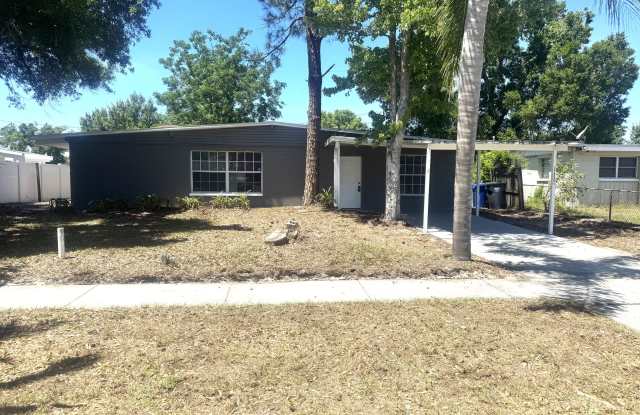 1335 Warrington Way photos photos