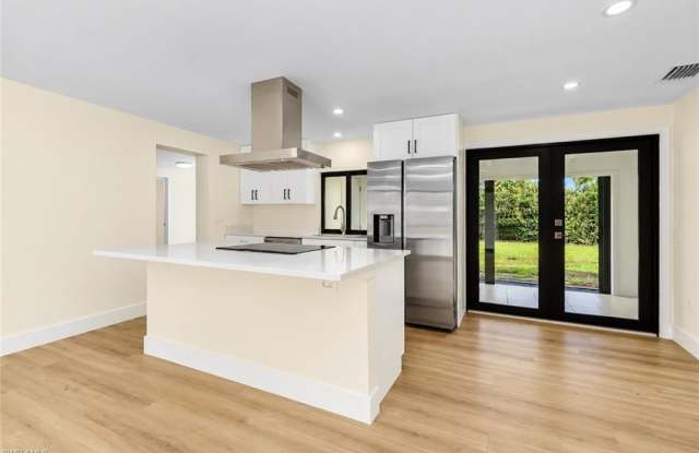 11390 Heidi Lee Ln Gallery 3