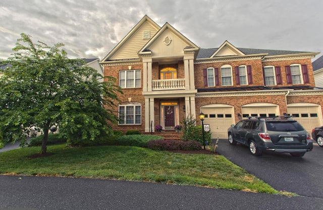 19279 MILL SITE PLACE - 19279 Mill Site Place, Lansdowne, VA 20176