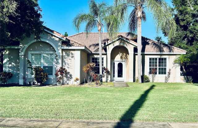 12447 LAKE DENISE photos photos