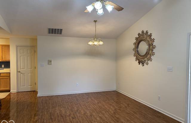4824 Cavern Place Gallery 4