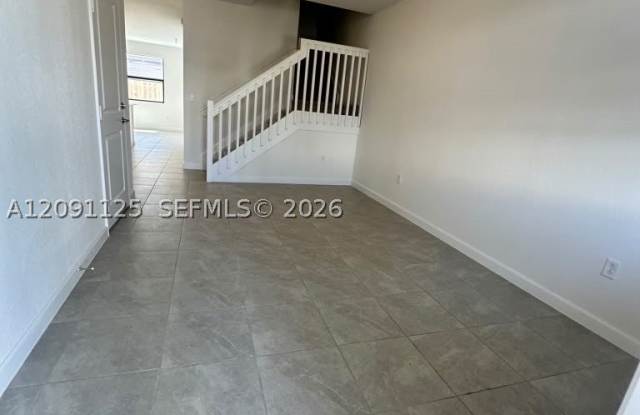 23049 SW 129th Pl Gallery 2